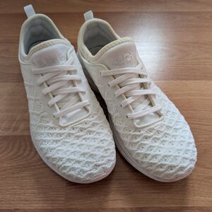 APL TechLoom Phantom sneakers